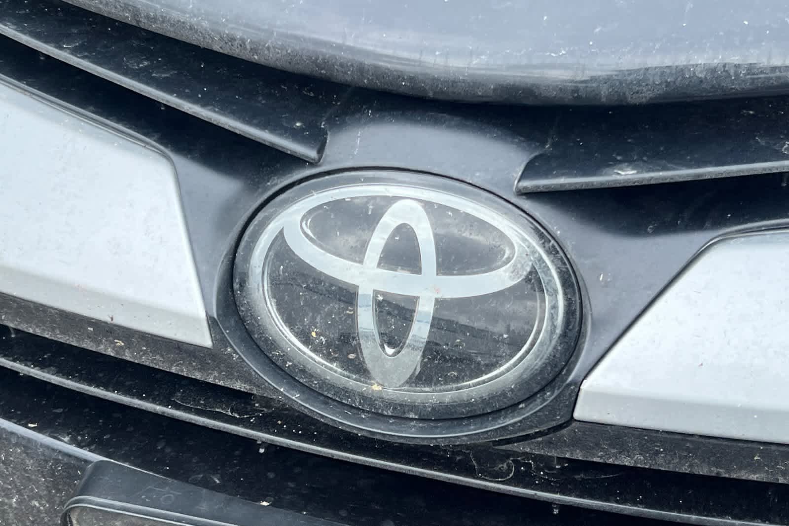 Used 2019 Toyota Corolla LE FWD image 13