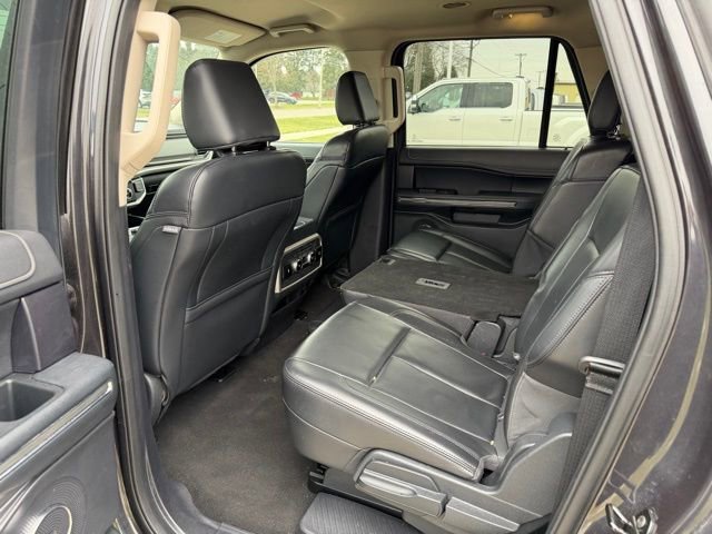 Used 2024 Ford Expedition Max XLT image 14