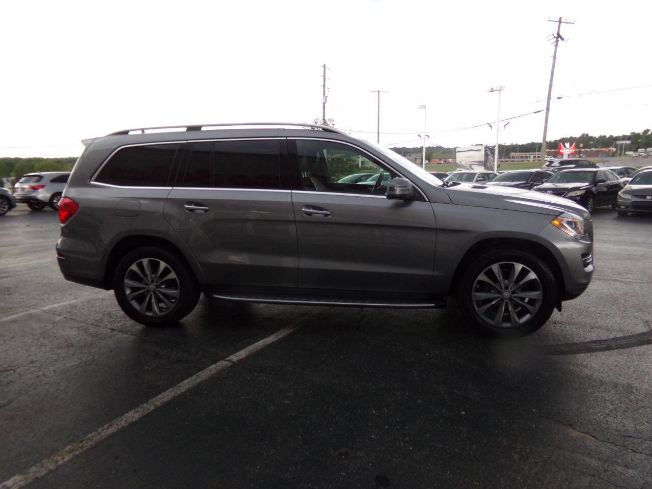 Used 2015 Mercedes-Benz GL 450 GL 450 4MATIC AWD 4dr SUV image 4