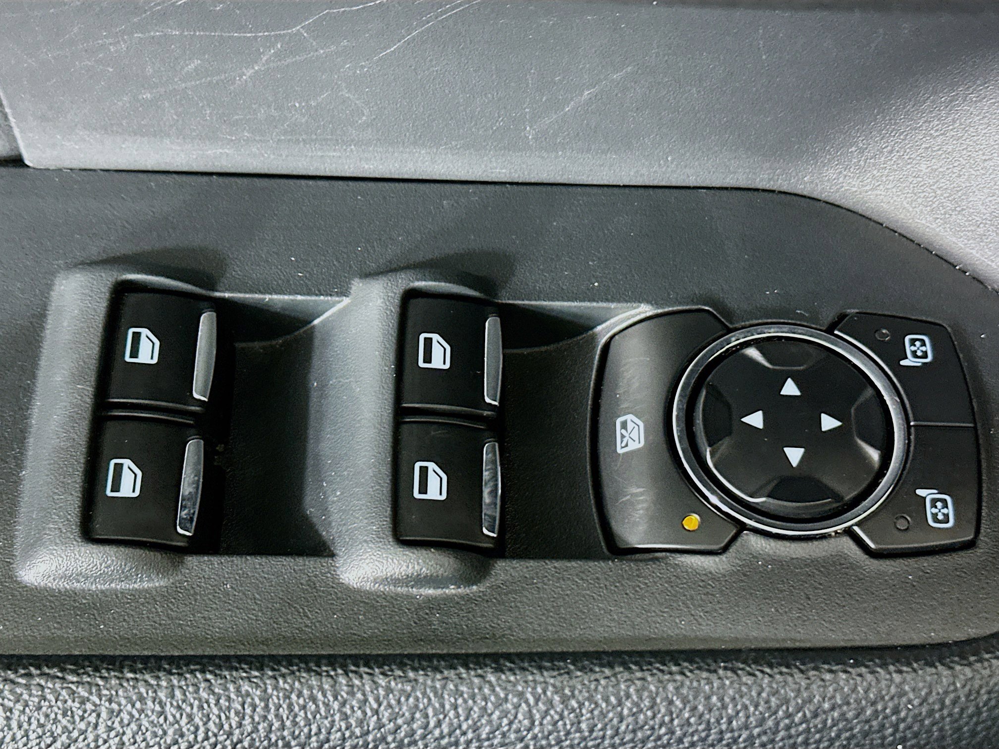 Used 2024 Ford Expedition Max XLT image 14