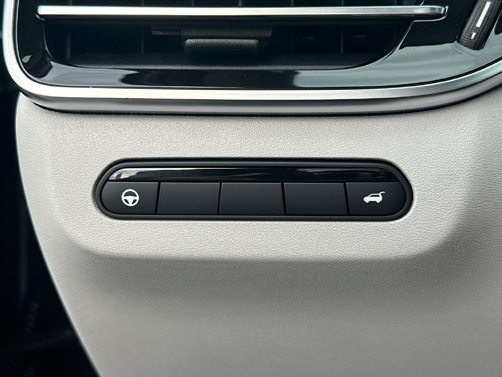 New 2027 INFINITI QX60 Luxe w/ Cargo Package FWD image 31