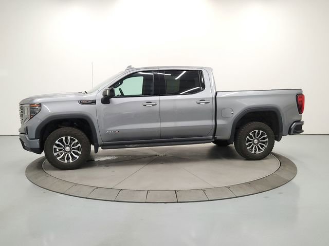 Used 2023 GMC Sierra 1500 AT4 w/ Technology Package AWD/4WD image 4