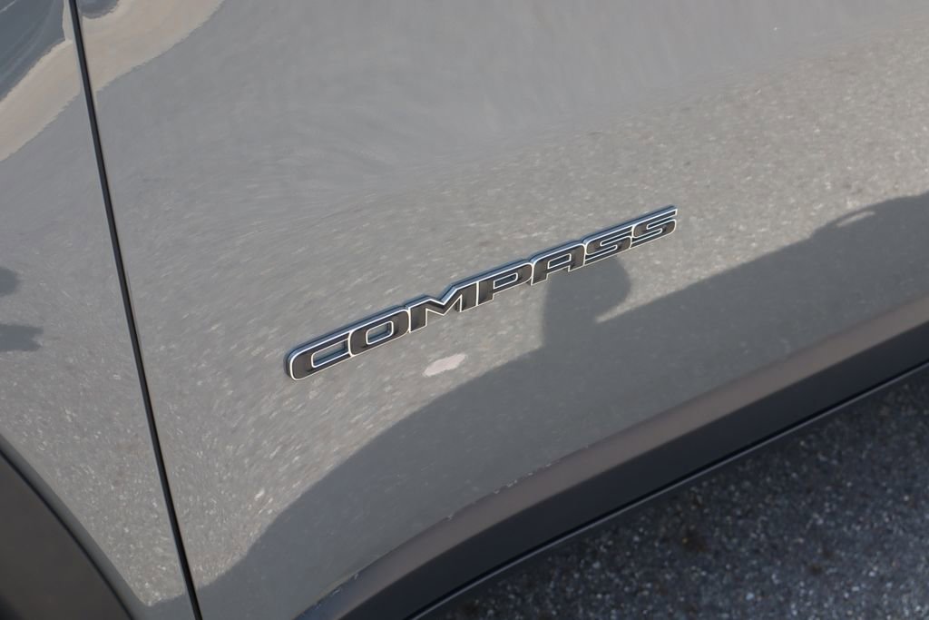 Used 2019 Jeep Compass Limited AWD/4WD image 8
