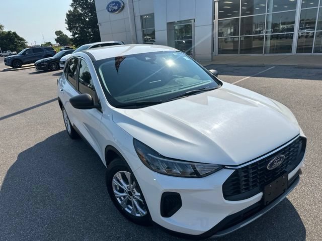 Used 2023 Ford Escape Active FWD image 7