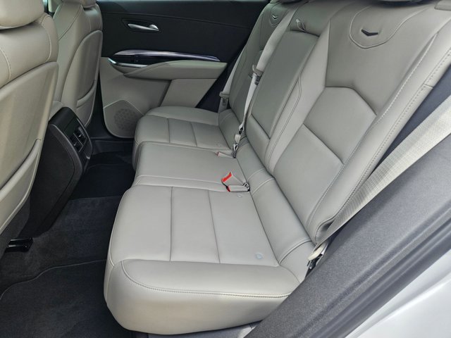 Used 2023 Cadillac XT4 Luxury FWD image 18