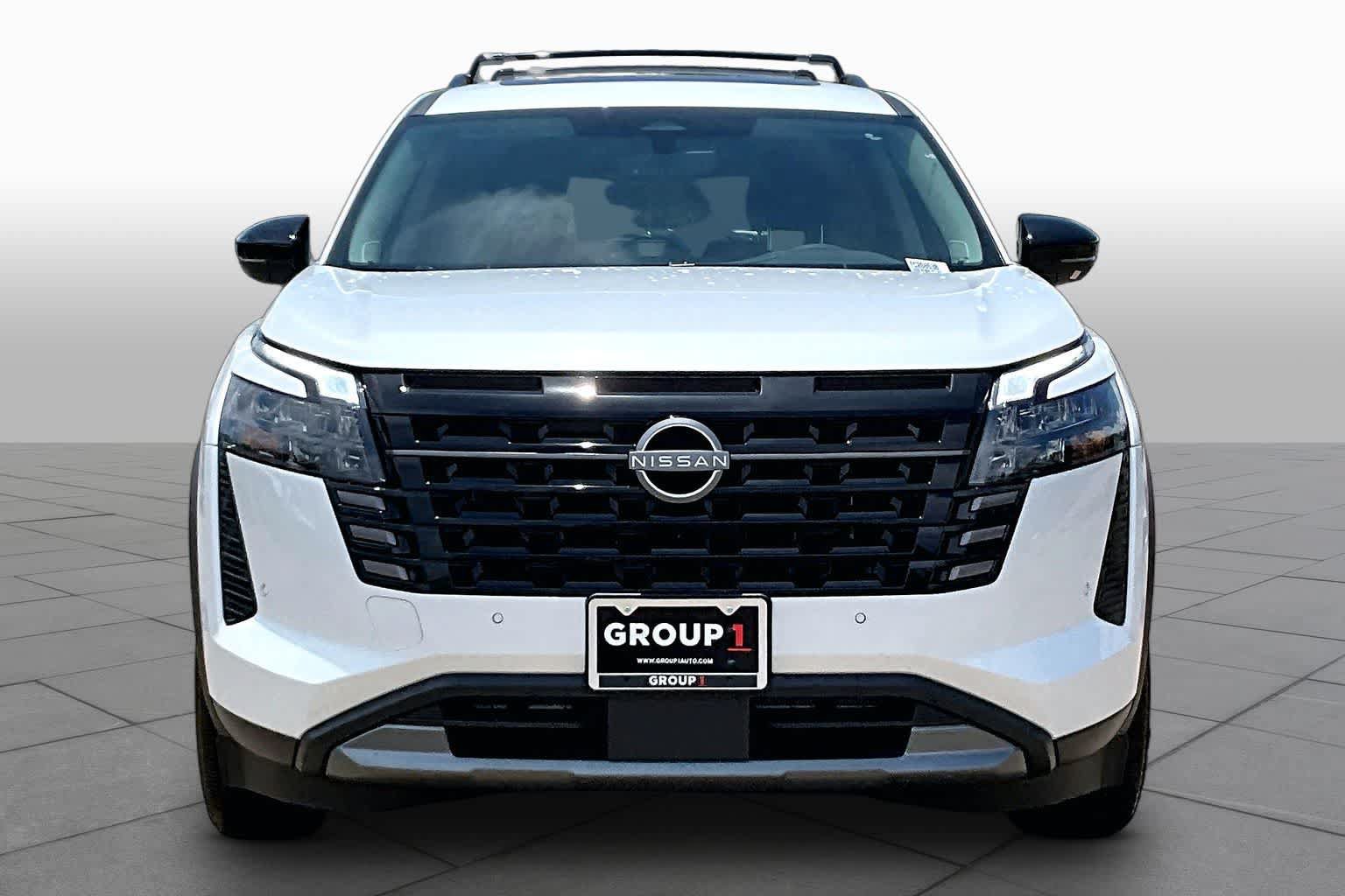 New 2026 Nissan Pathfinder SL w/ SL Premium Package FWD image 3