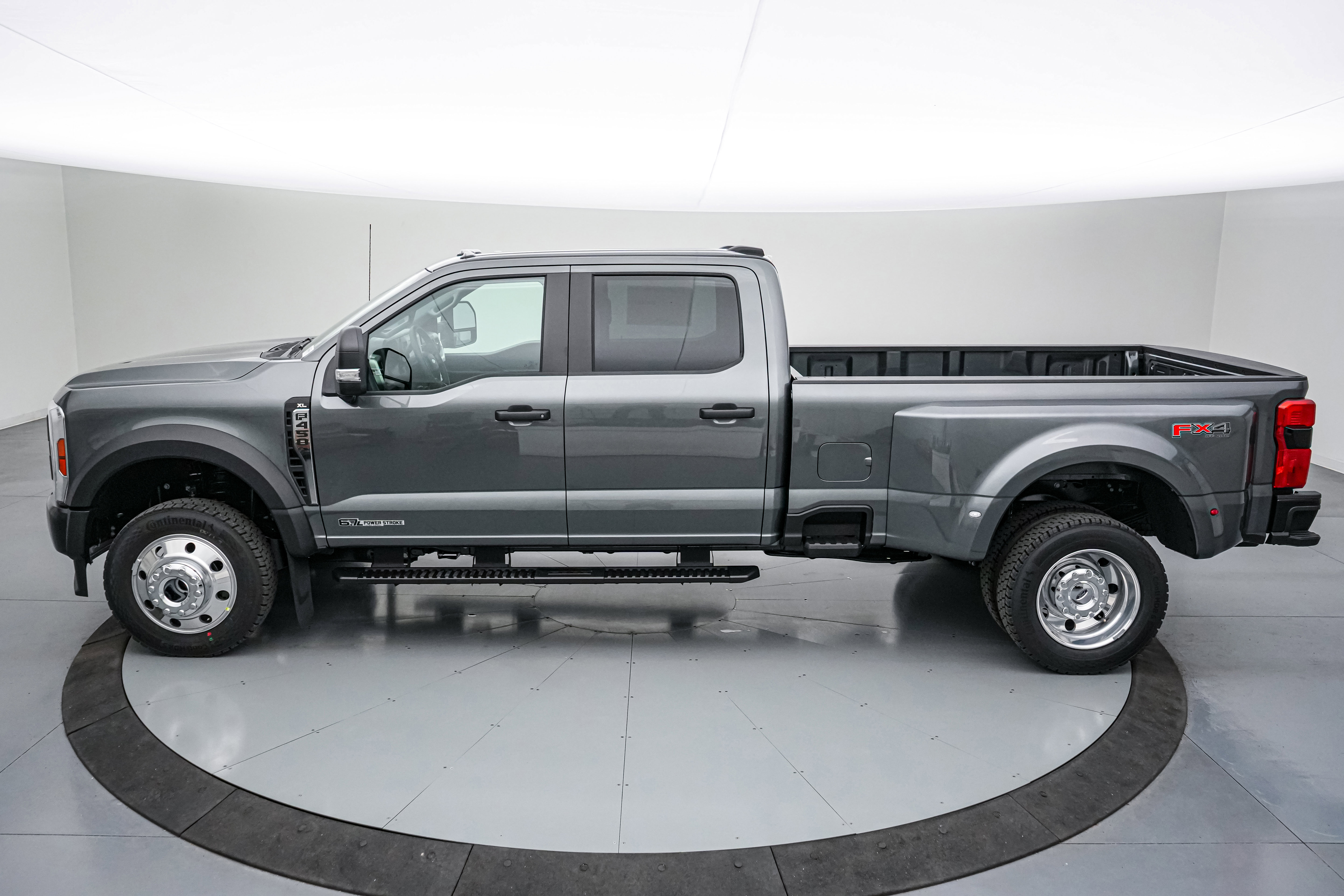 New 2026 Ford F450 XL w/ 360-Degree Camera Package image 8