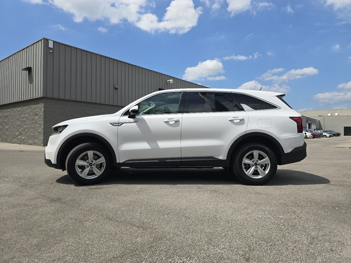 Used 2023 Kia Sorento LX AWD/4WD image 10