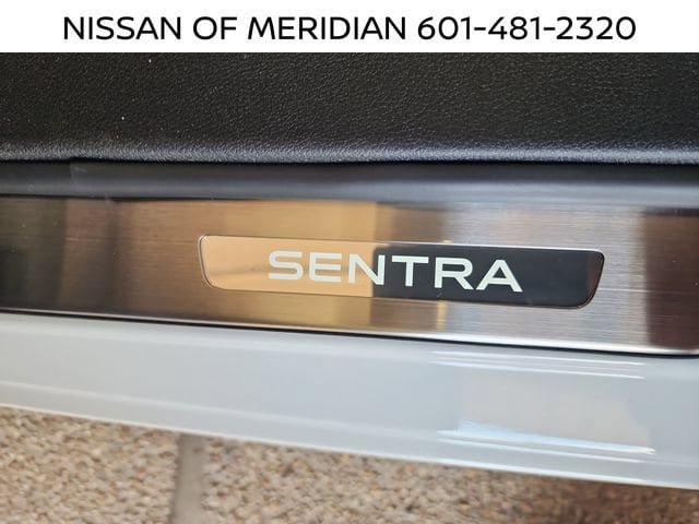 New 2027 Nissan Sentra SR w/ SR Premium Package FWD image 23