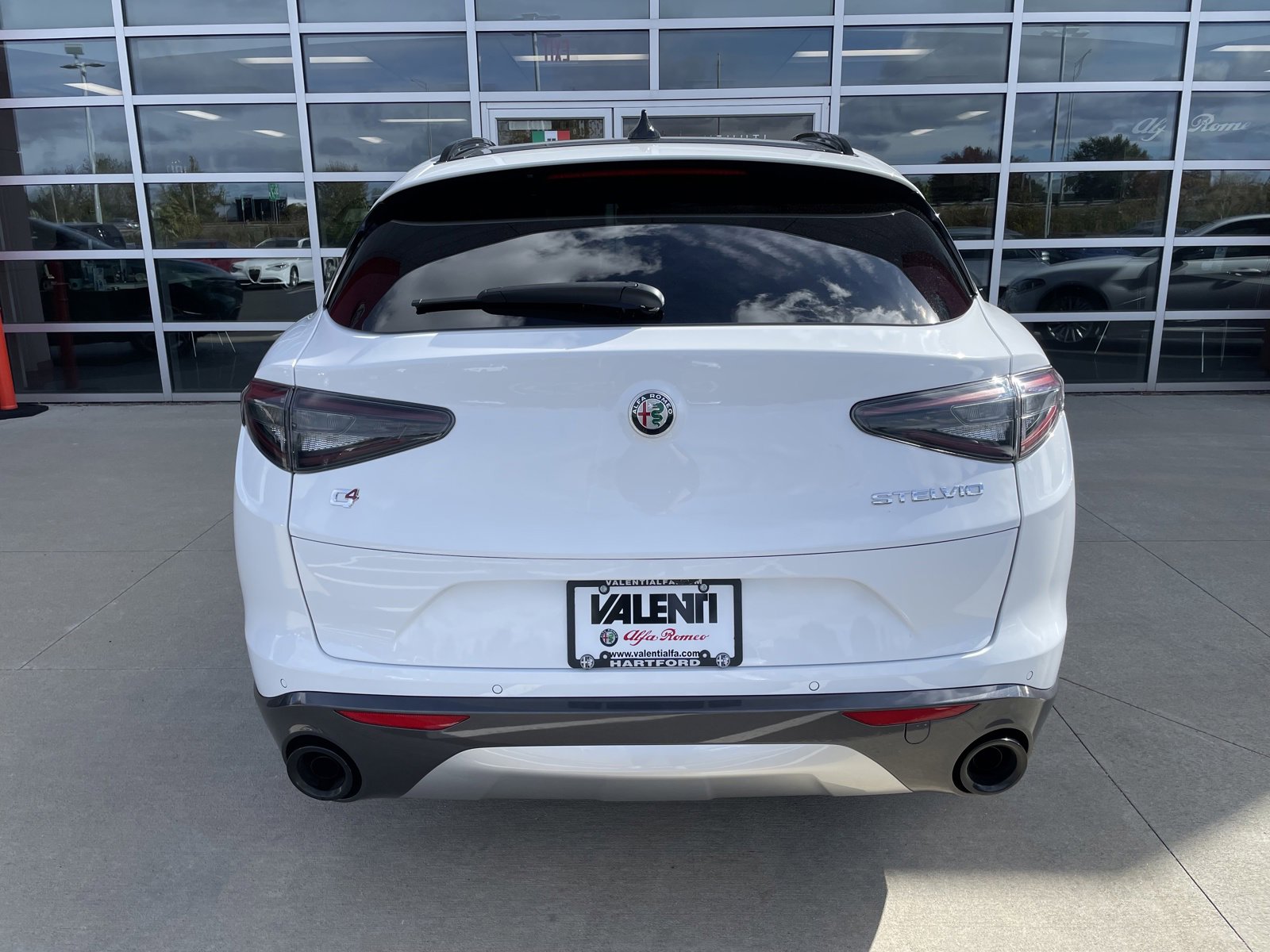 Used 2024 Alfa Romeo Stelvio Ti w/ Active Assist Plus Package image 11