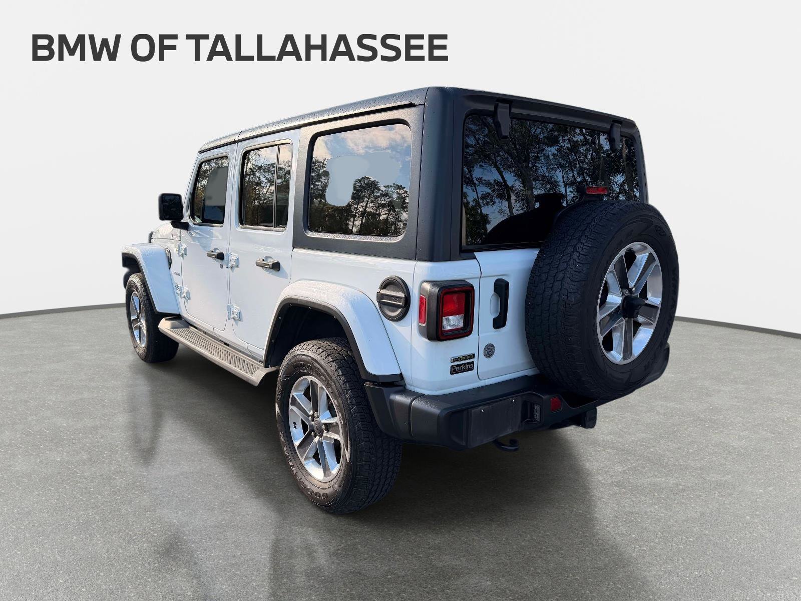 Used 2021 Jeep Wrangler Unlimited Sahara AWD/4WD image 8