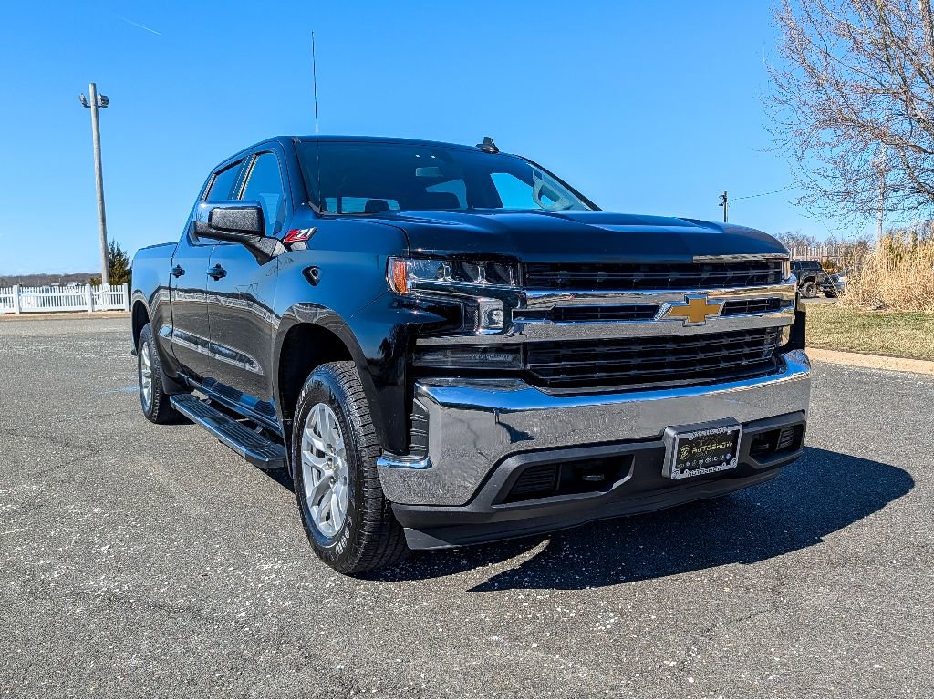 Used 2019 Chevrolet Silverado 1500 LT w/ All-Star Edition image 3
