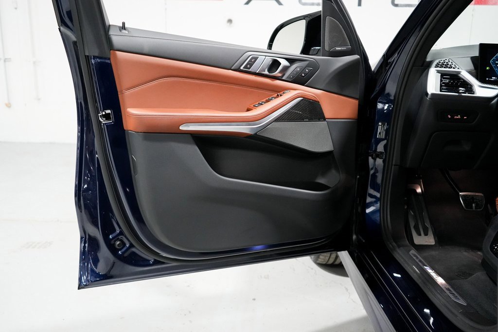 Used 2025 BMW X5 M60i image 34