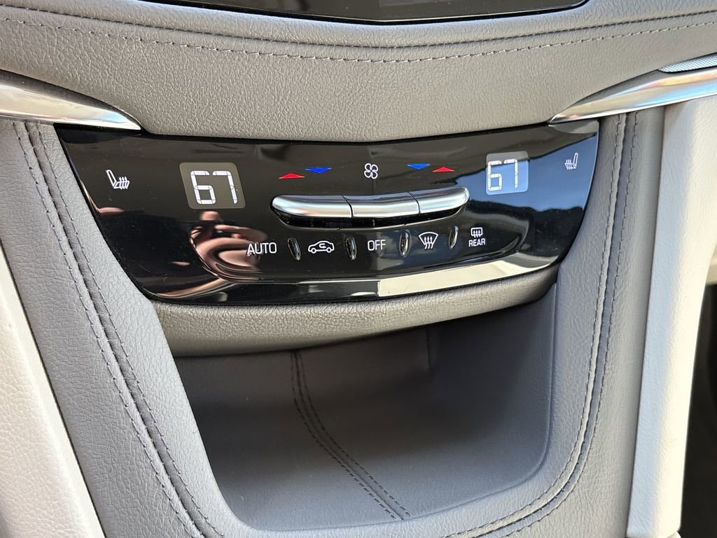 Certified 2022 Cadillac XT5 Premium Luxury image 20