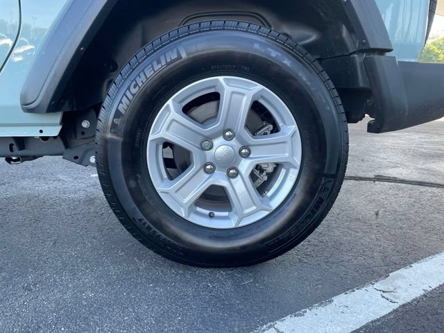 Used 2023 Jeep Wrangler Sport AWD/4WD image 10