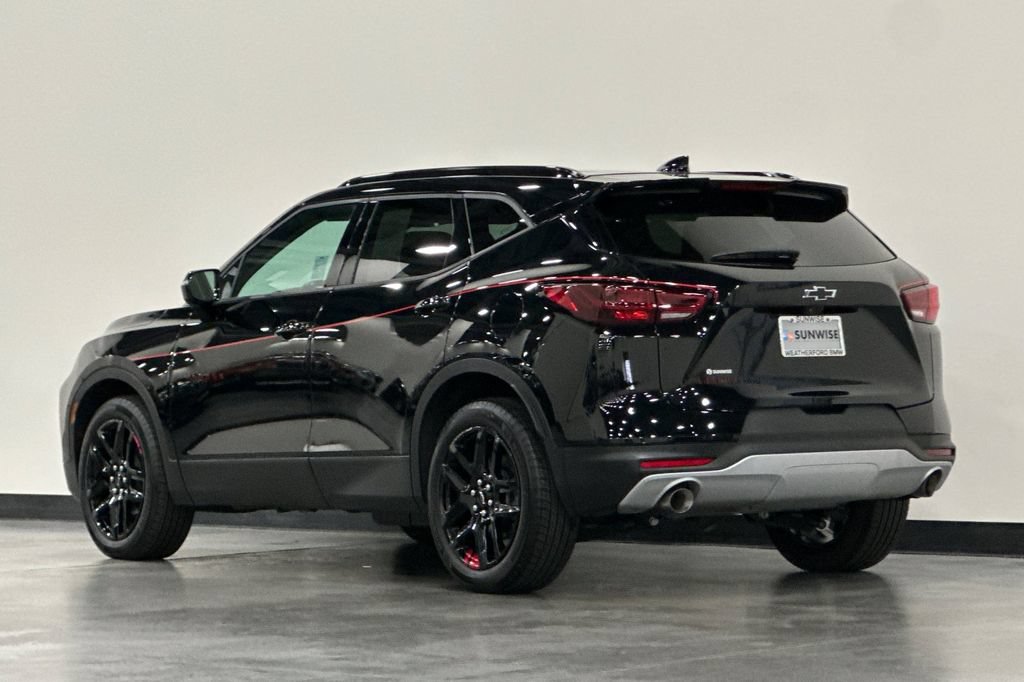 Used 2025 Chevrolet Blazer LT w/ Sound & Technology Package AWD/4WD image 6