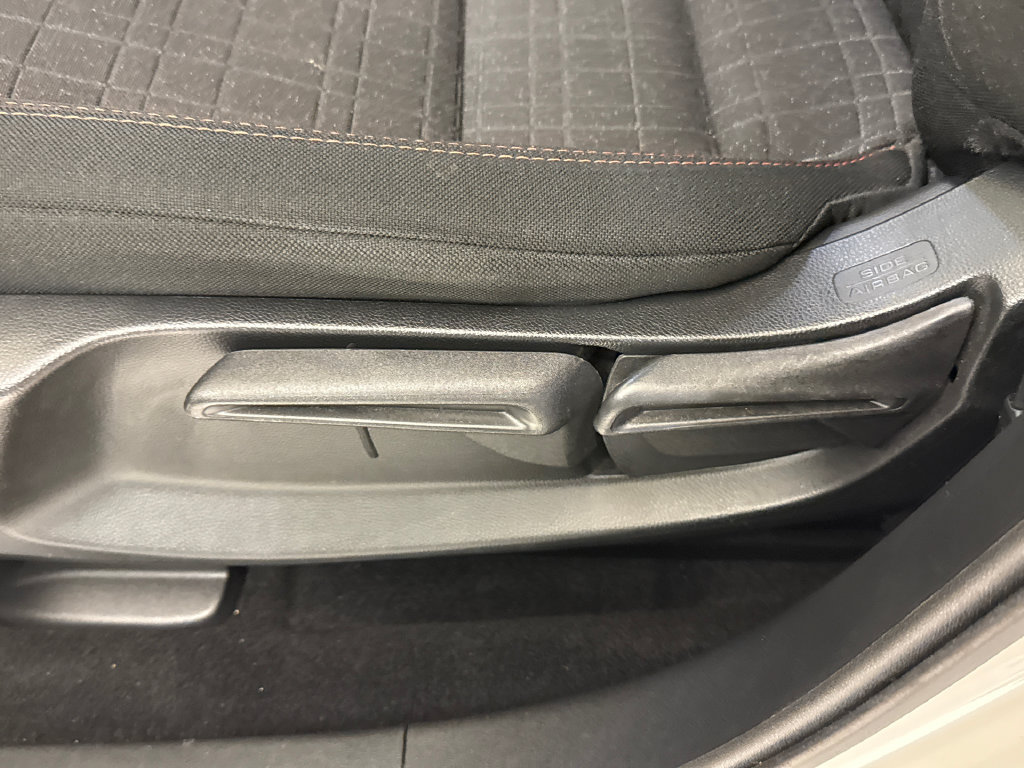 Certified 2025 Honda HR-V Sport image 22