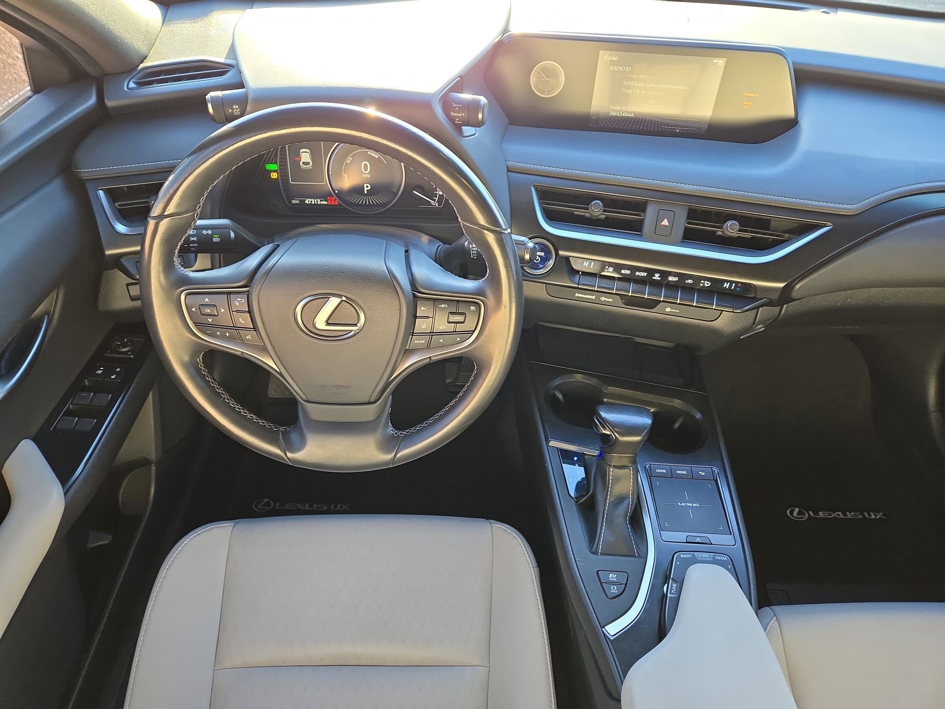 Used 2021 Lexus UX 250h w/ Accessory Package (Z2) image 14
