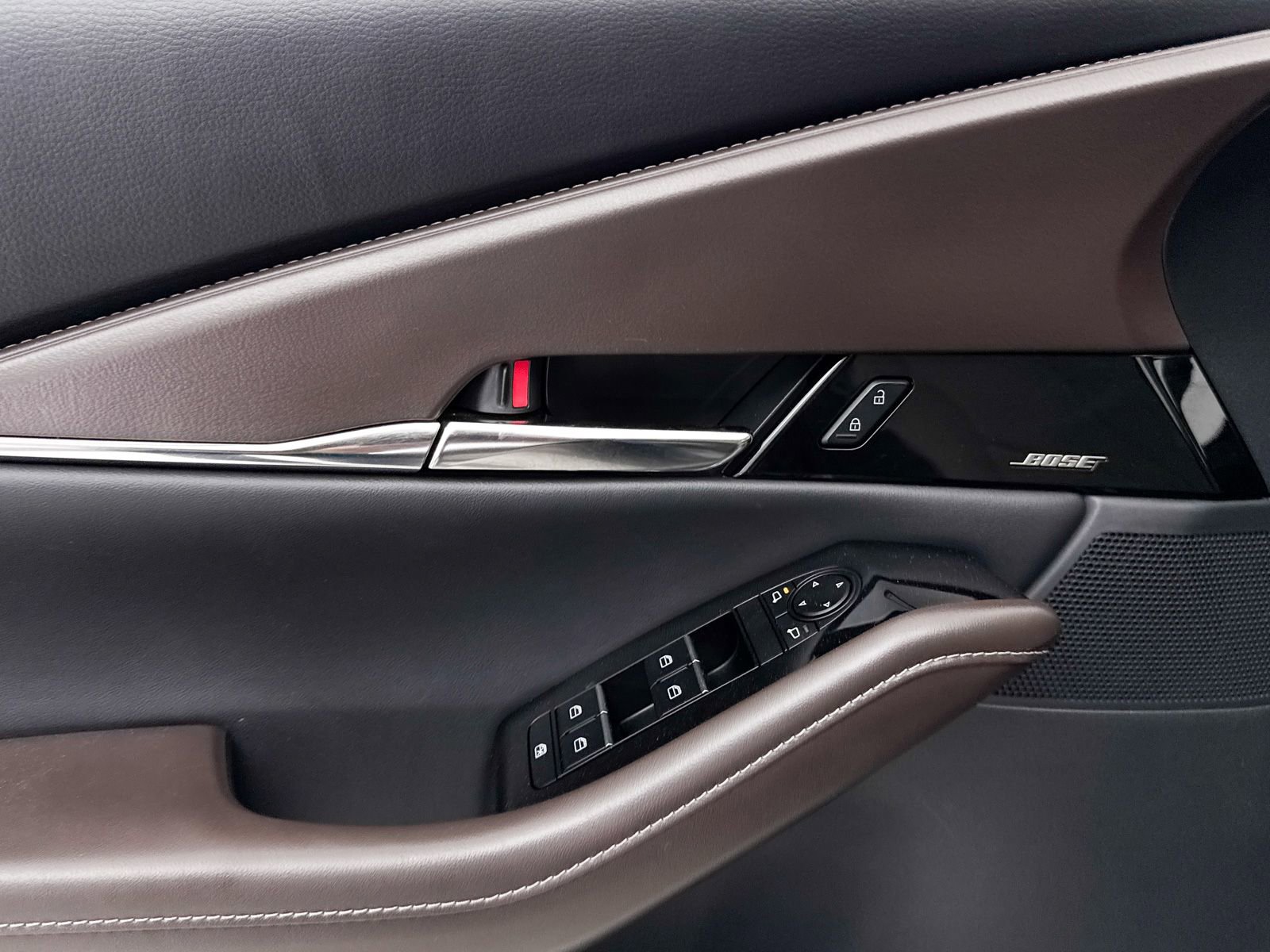 Certified 2025 MAZDA CX-30 AWD 2.5 S w/ Premium Package image 30