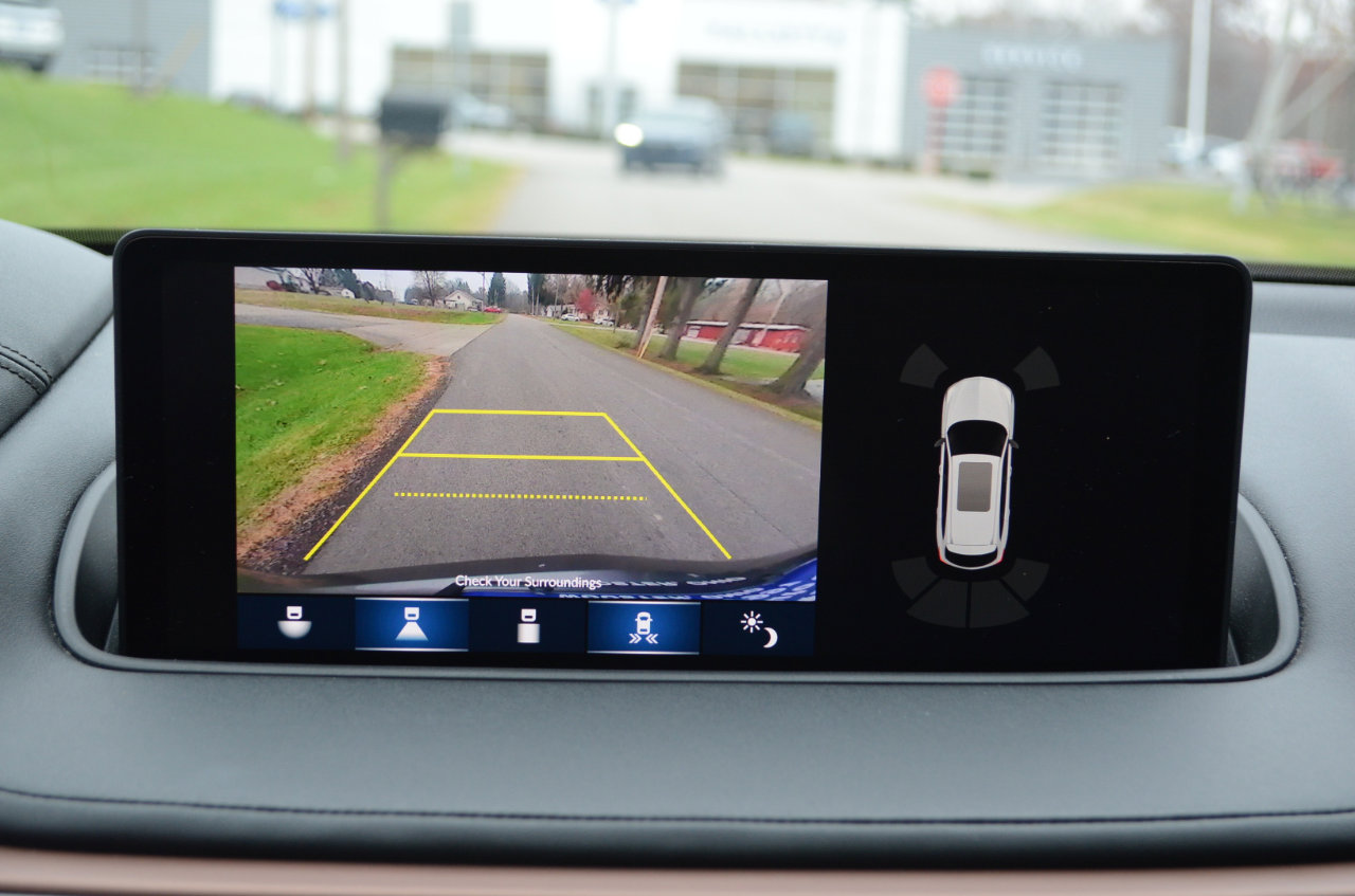 Used 2023 Acura MDX SH-AWD w/ Technology Package image 29