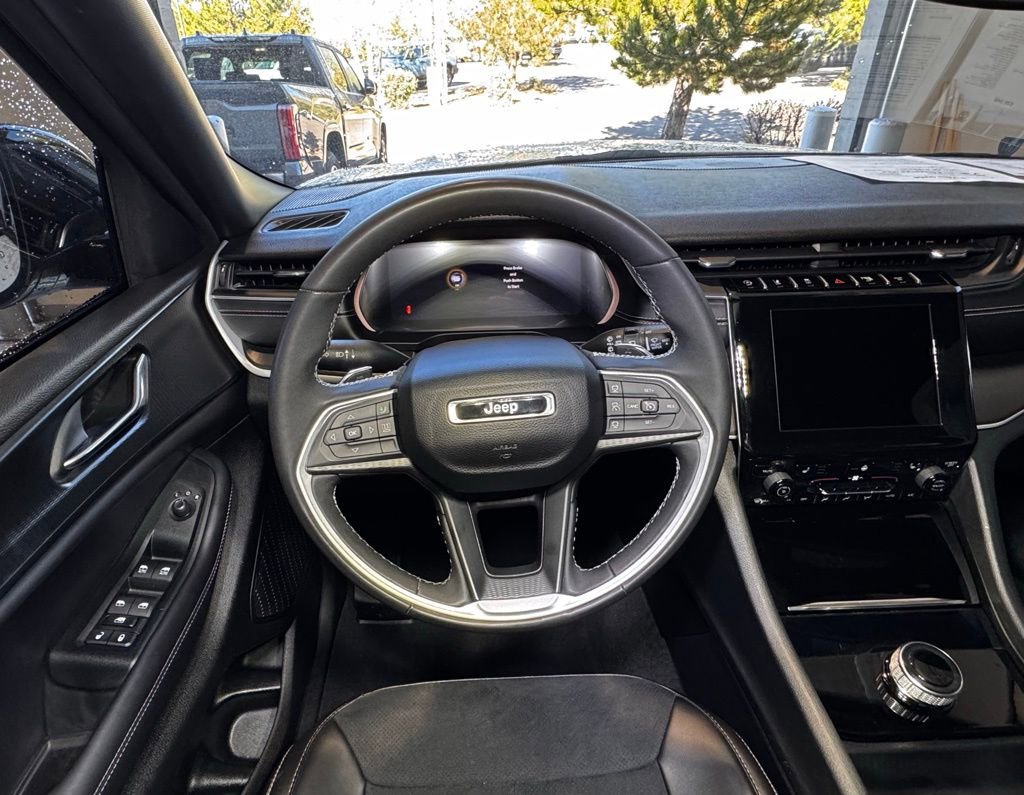 Used 2024 Jeep Grand Cherokee L Laredo image 15