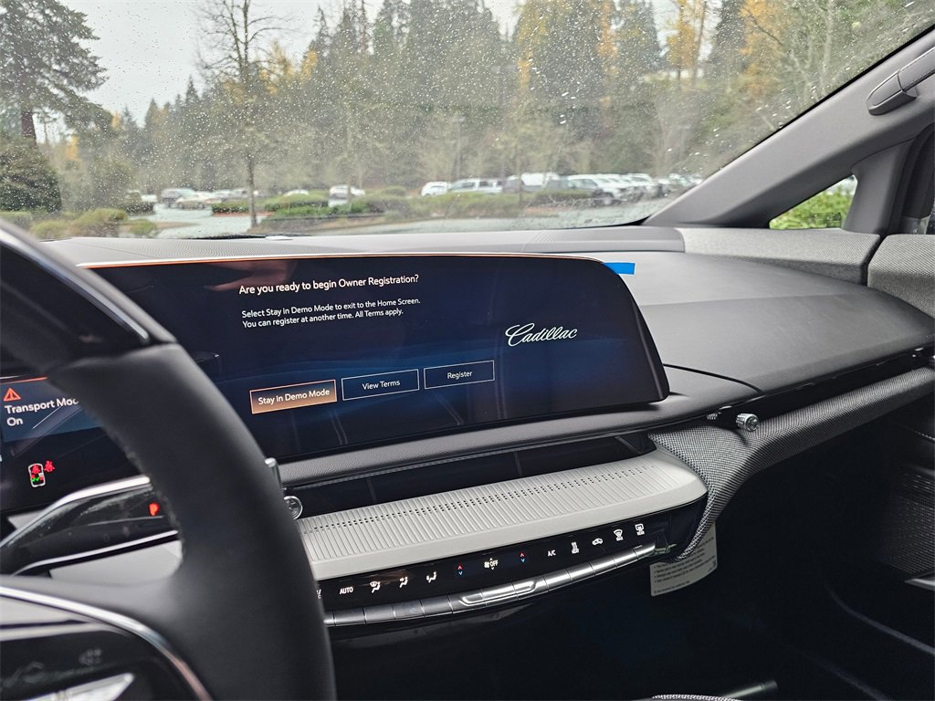 New 2026 Cadillac Optiq Luxury 2 image 23