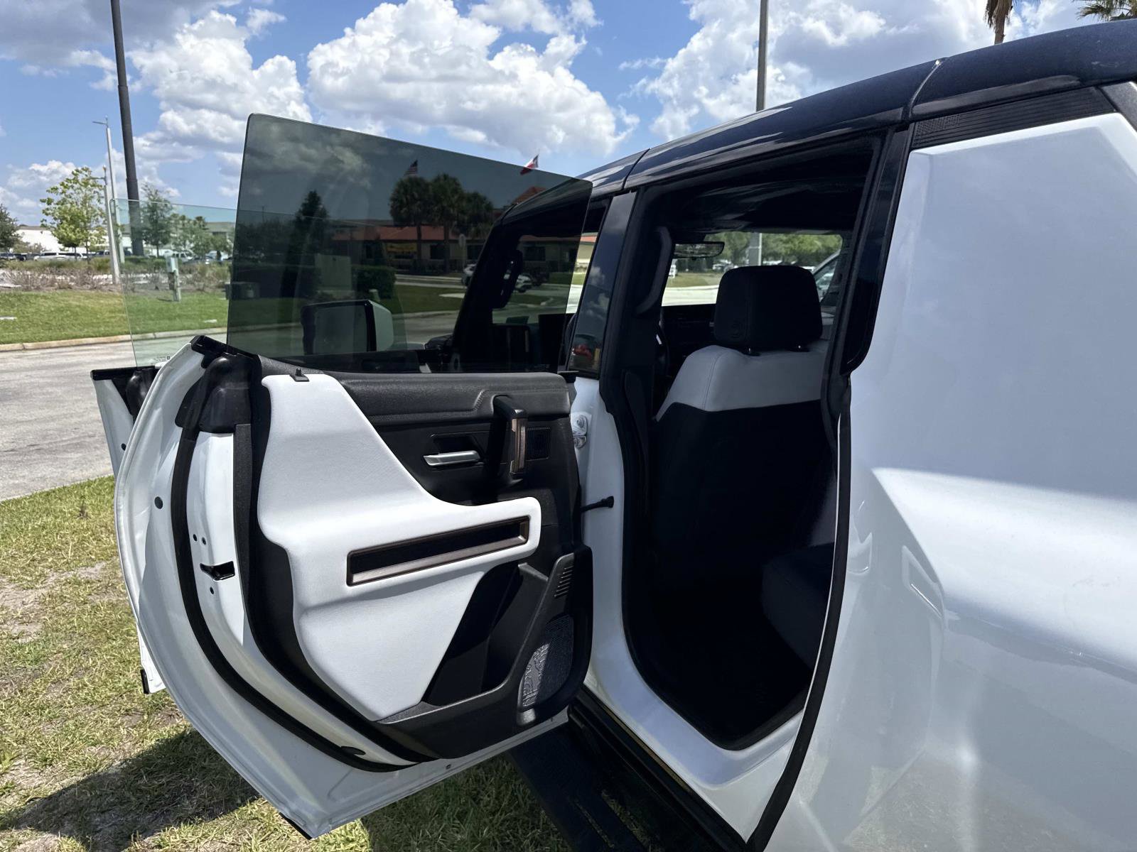 Used 2024 GMC Hummer EV 2X AWD/4WD image 11