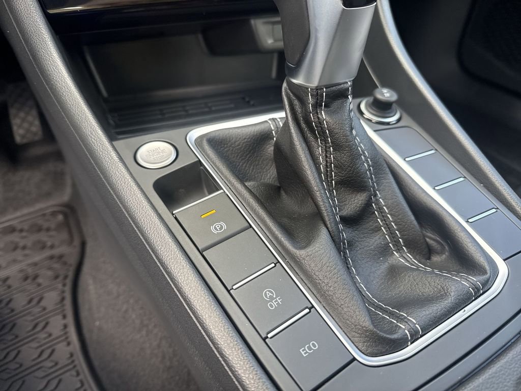 New 2026 Volkswagen Jetta SE FWD image 31
