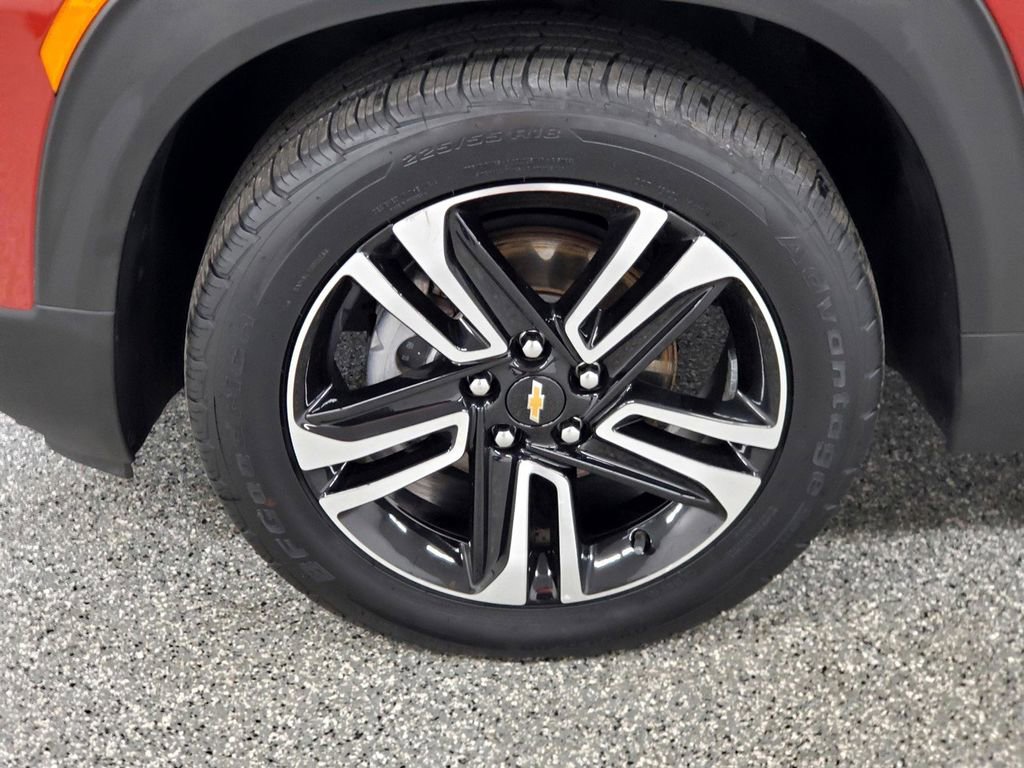 Certified 2021 Chevrolet TrailBlazer LT w/ Premium Seating Package image 8