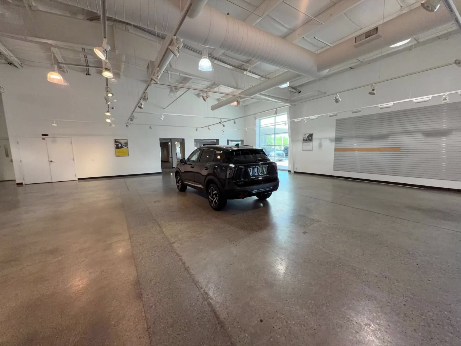 Used 2026 Nissan Kicks SV FWD image 14