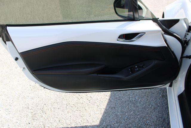 Used 2023 MAZDA MX-5 Miata Grand Touring image 12