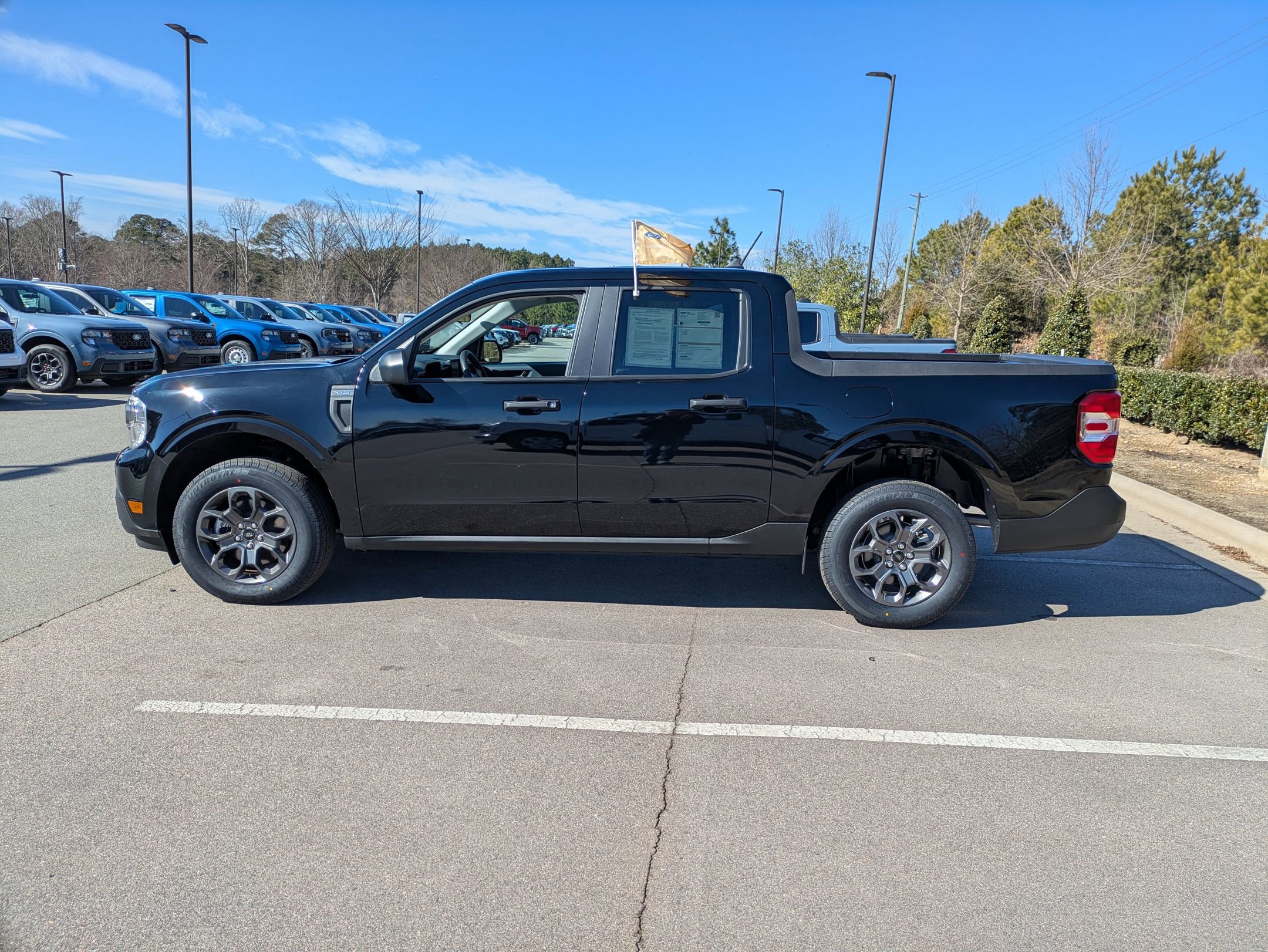 Certified 2024 Ford Maverick XLT image 7