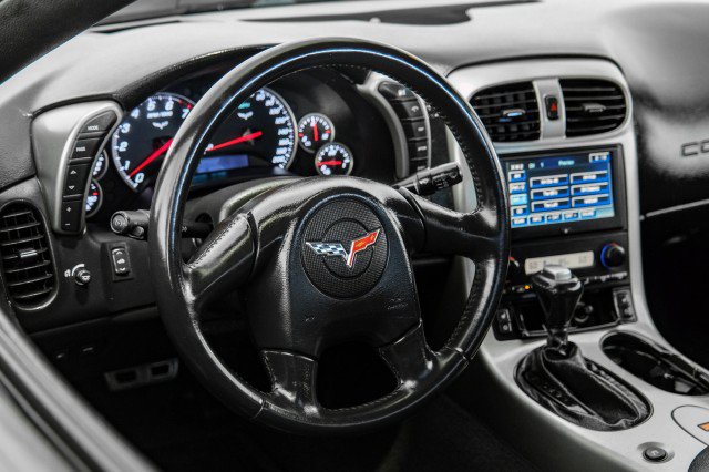 Used 2005 Chevrolet Corvette Convertible w/ Preferred Equipment Group RWD image 17