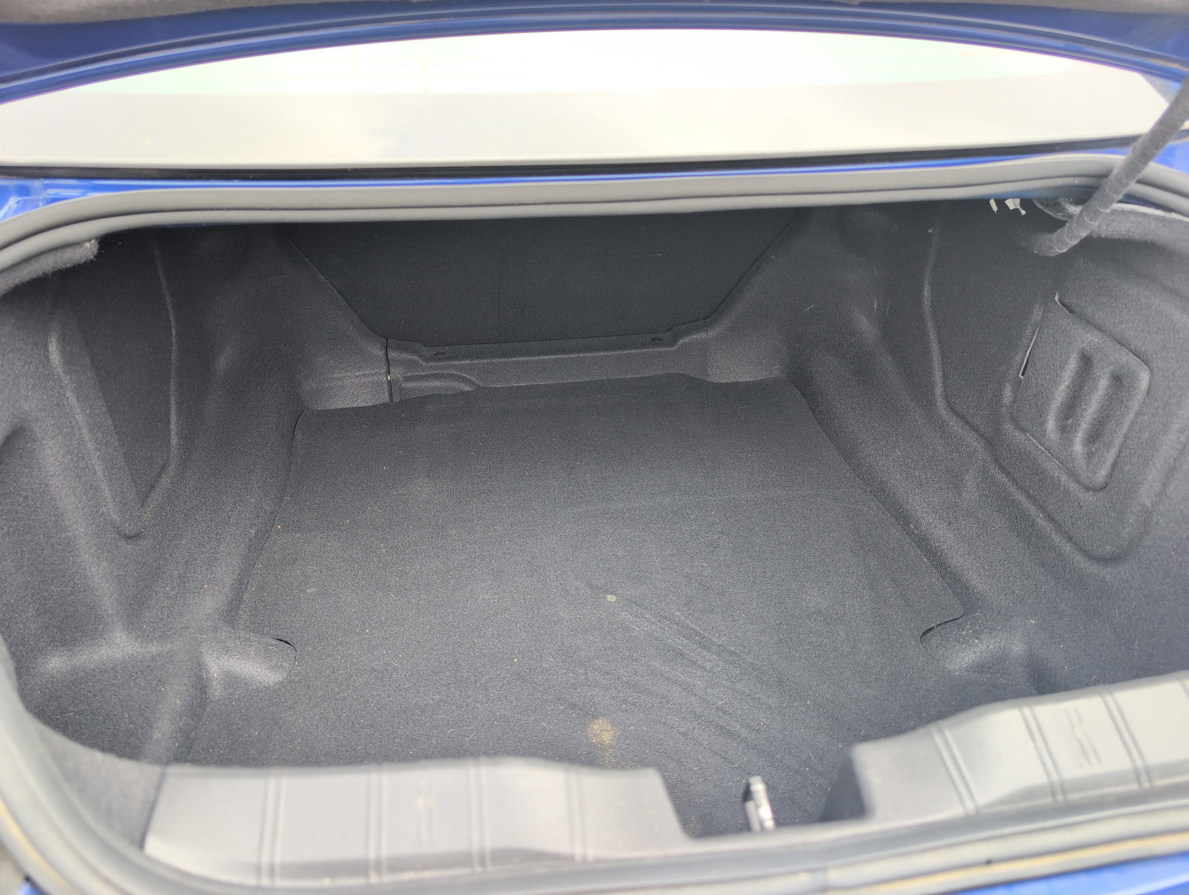 Used 2020 Chevrolet Camaro LT RWD image 5