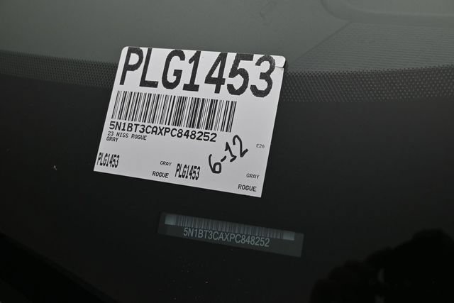 Used 2023 Nissan Rogue SL FWD image 46