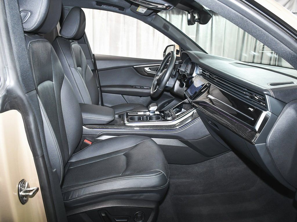 Used 2024 Audi Q8 Premium Plus w/ Premium Plus Package image 79