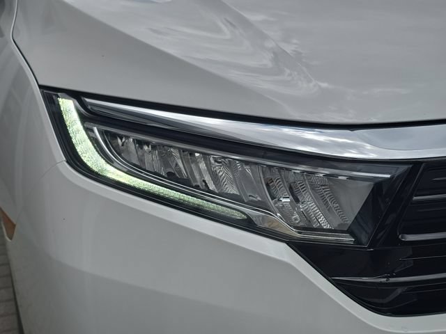 Used 2023 Honda Odyssey Touring image 10