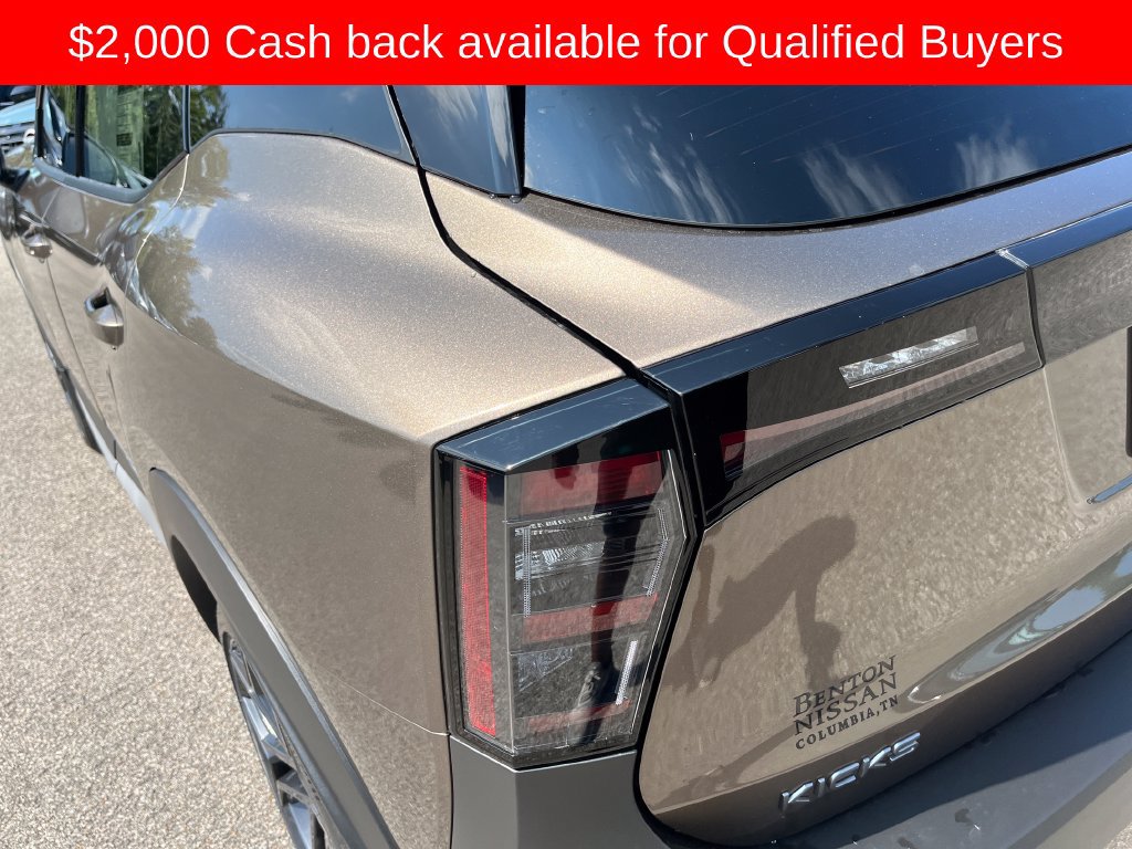 New 2027 Nissan Kicks SR w/ SR Premium Package FWD image 40