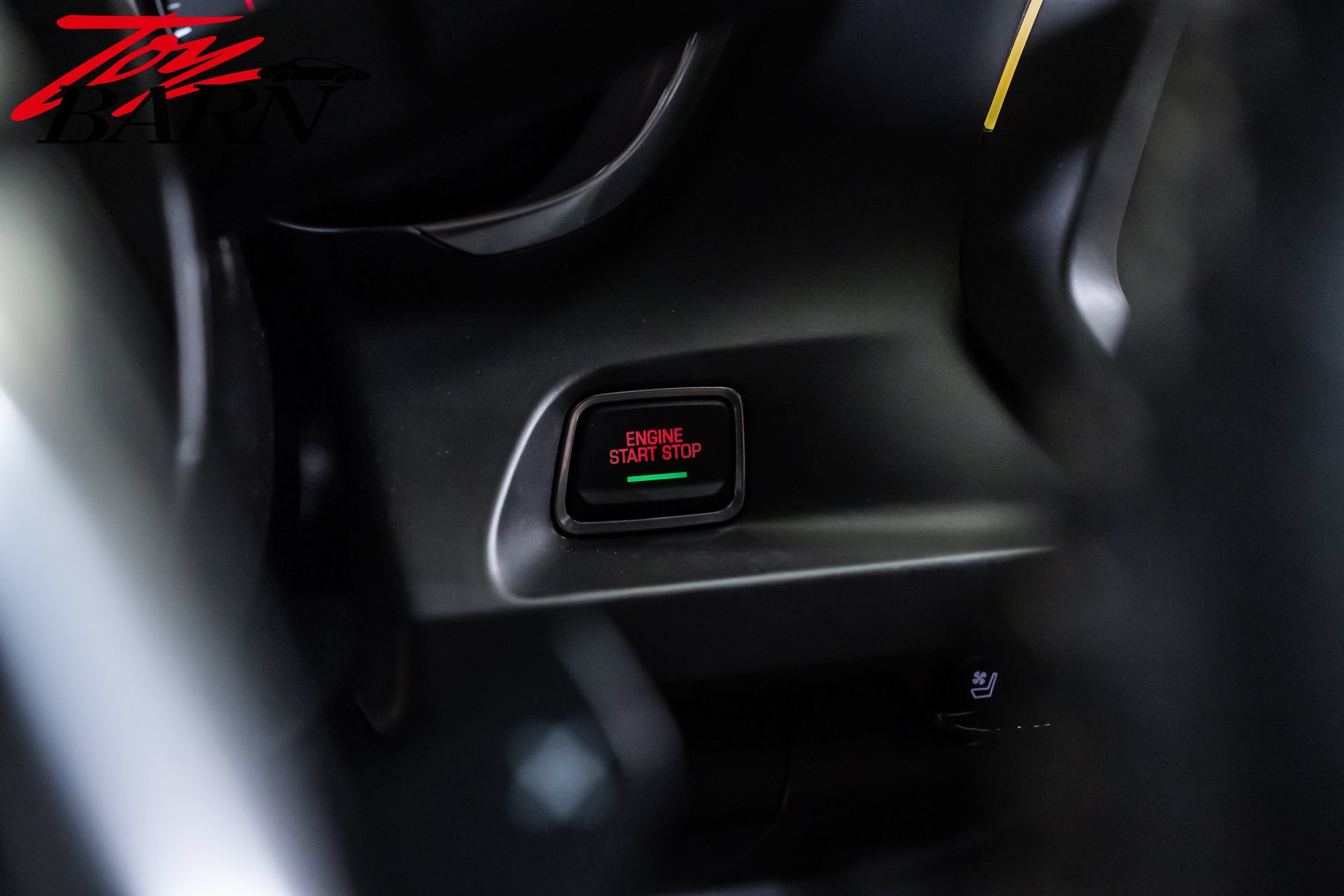 Used 2016 Chevrolet Camaro SS RWD image 37
