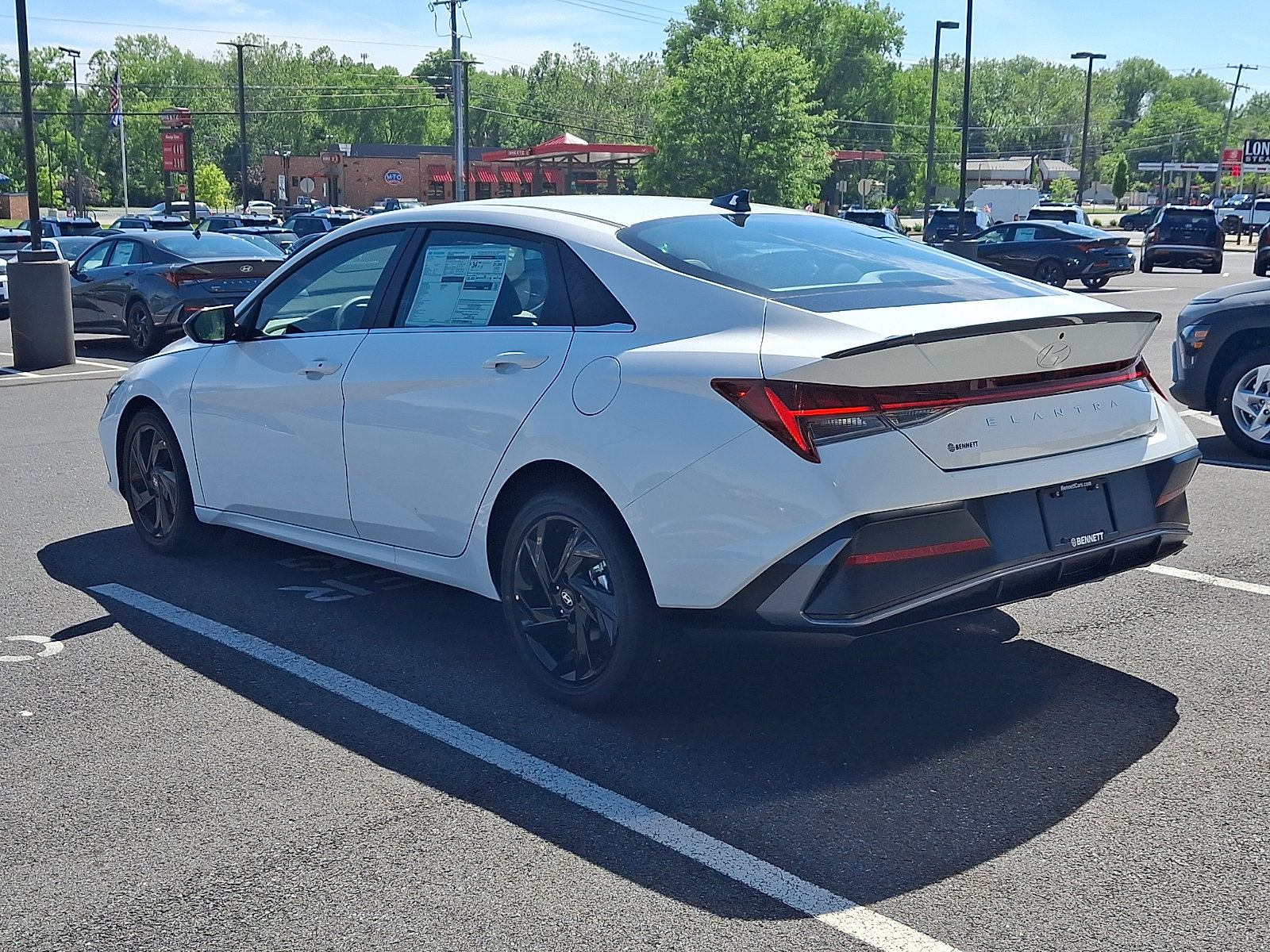 New 2026 Hyundai Elantra SEL Sport FWD image 4