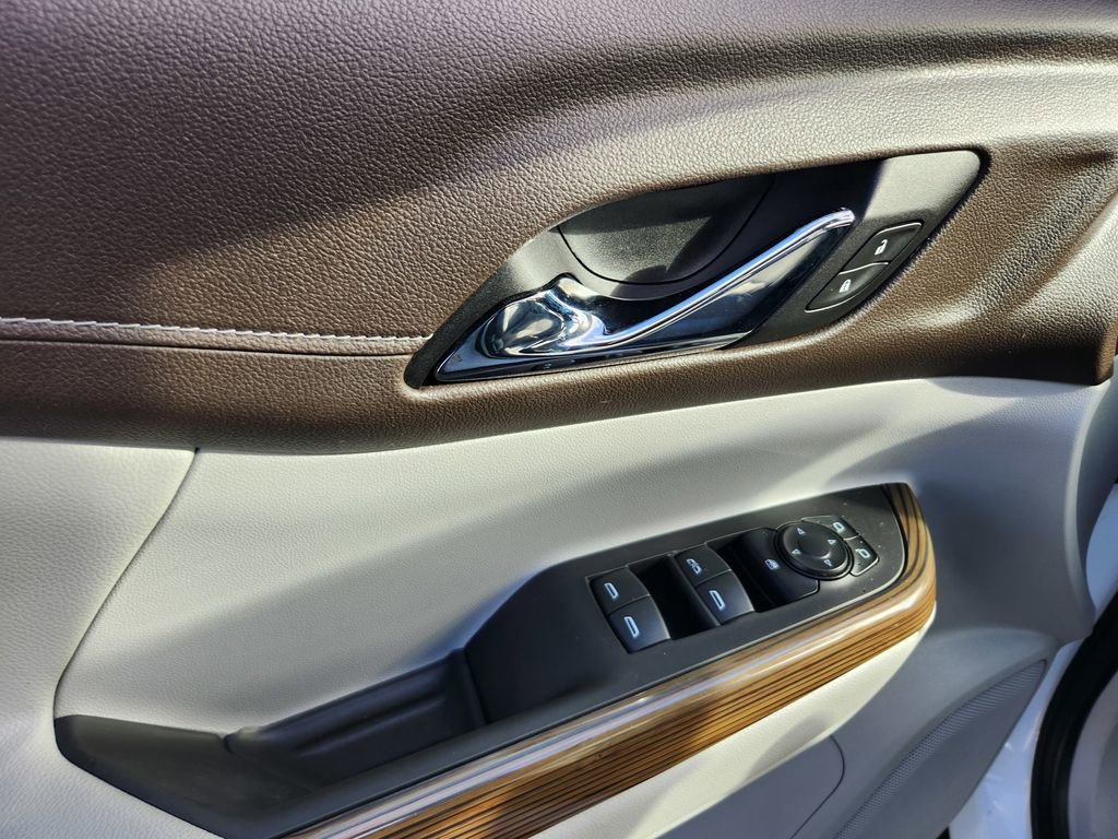 Used 2022 GMC Acadia SLE FWD image 37