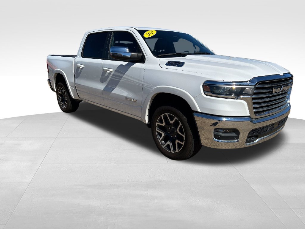Used 2025 RAM 1500 Laramie AWD/4WD image 8