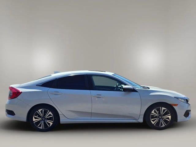 Used 2017 Honda Civic EX-T image 4
