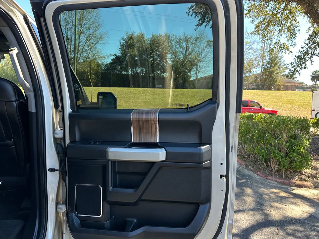 Used 2017 Ford F150 Lariat image 42