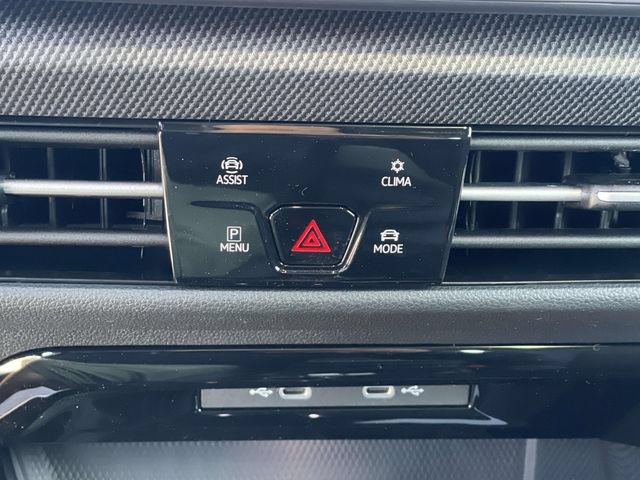 New 2026 Volkswagen GTI SE FWD image 17