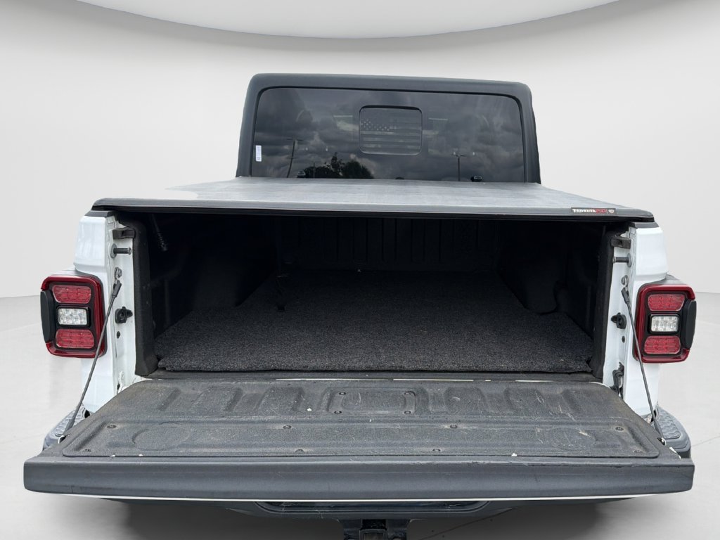 Used 2020 Jeep Gladiator Overland AWD/4WD image 13
