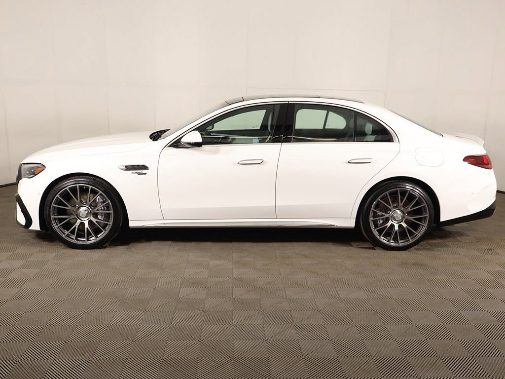 Used 2026 Mercedes-Benz E 53 AMG e 4MATIC Sedan image 22