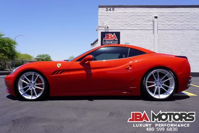 Used 2014 Ferrari California RWD image 48