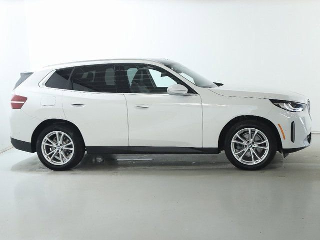 Used 2025 BMW X3 xDrive30i w/ Convenience Package image 12