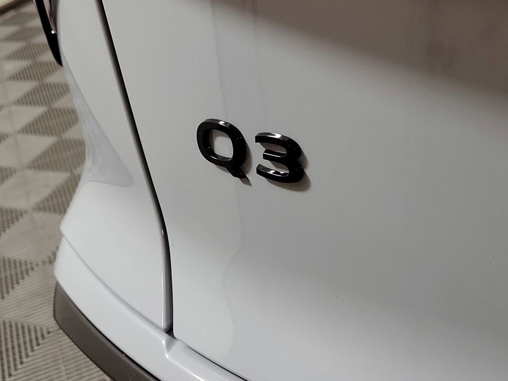 New 2026 Audi Q3 quattro 2.0T image 7